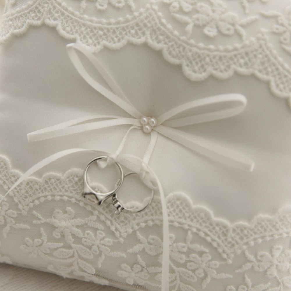 Almohada de encaje blanco para - Ring Bearer Pillow reseña y precio